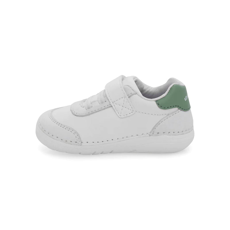 Stride rite 2025 white shoes