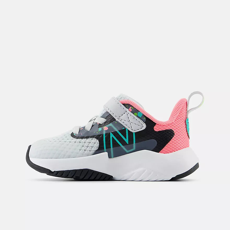 New Balance Quartz Grey/Pink Rave Run v2 Toddler Sneaker